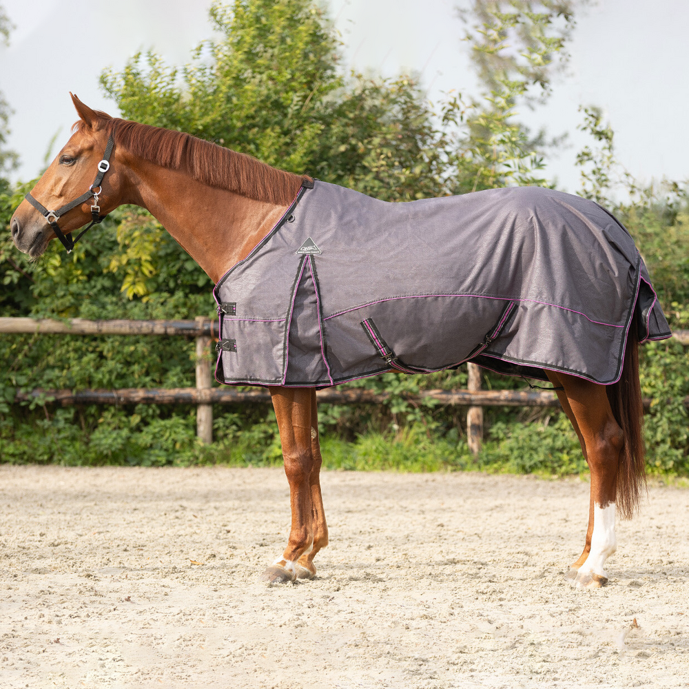 Comparer les prix de Couverture de cheval QHP Collection doublée polaire