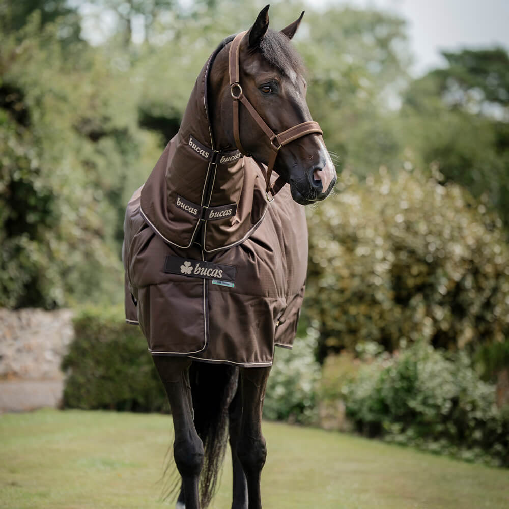 Comparer les prix de Bucas Irish Turnout 50g + Neck Set