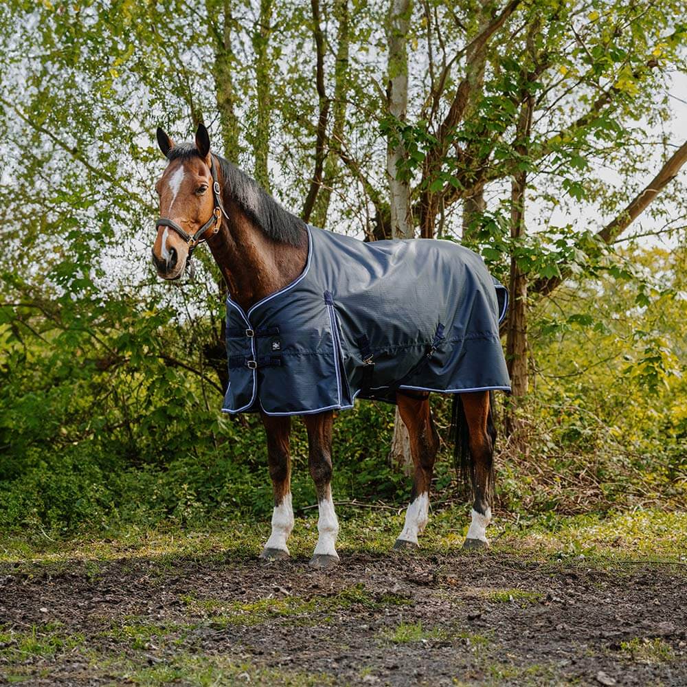 Comparer les prix de Equithème Riding World Eco 1200D 0g