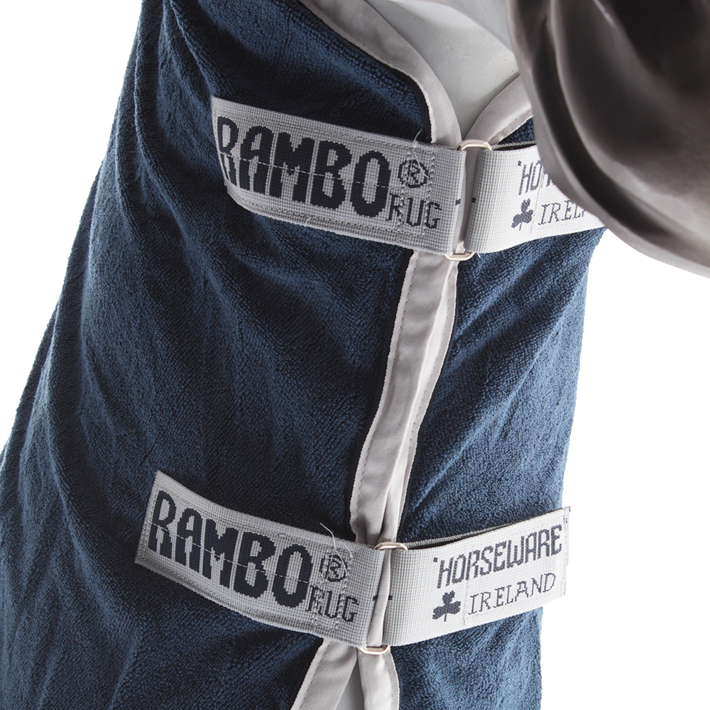 WATERPROOF RUG WITH NECK RAMBO DUSTBUSTER PLUS WHITE BLACK